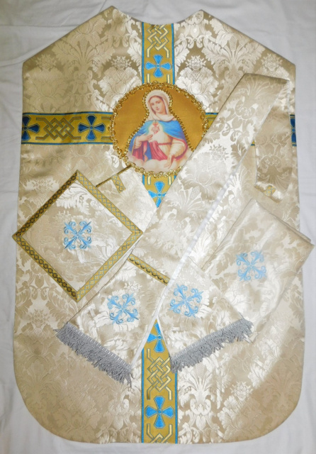 Immaculate Heart of Mary Roman Vestment Set